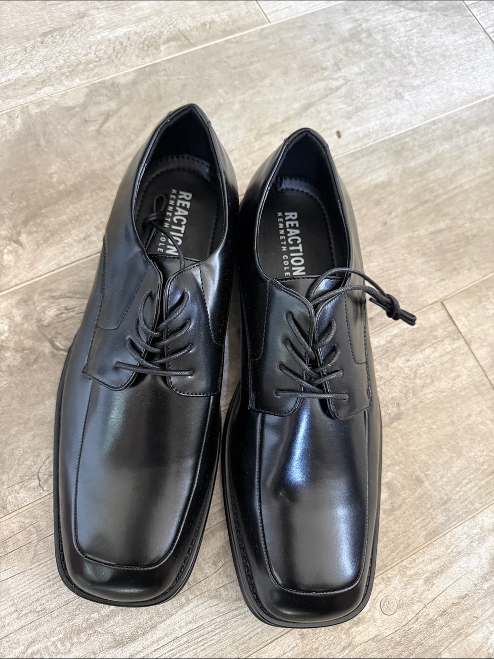 NWT Reaction Kenneth Cole Nevin Black Leather Lace-Up Square-Toe Oxfords